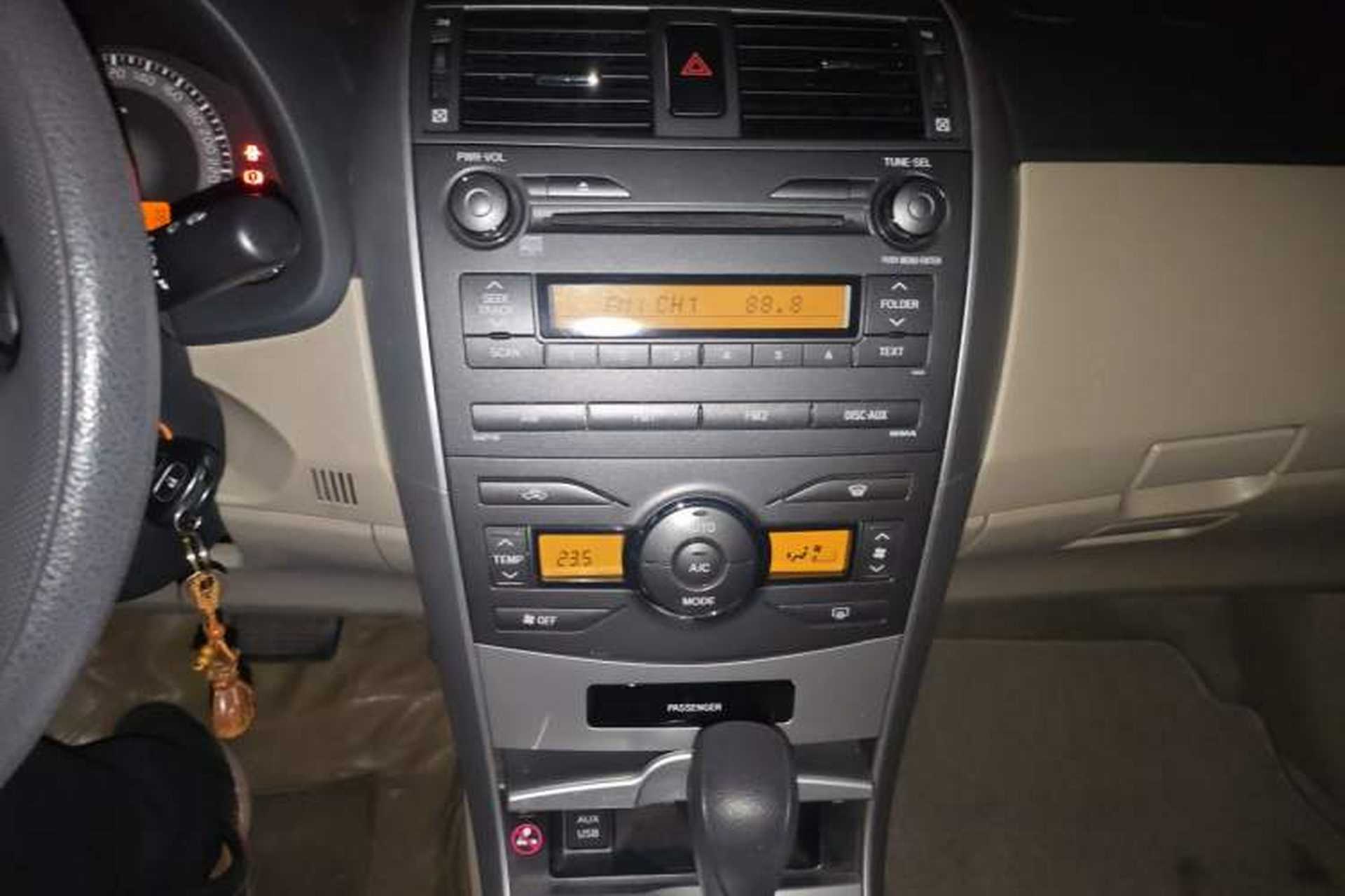 Used Toyota Corolla 2011 1.6L Automatic GL Sunroof Version Audio And AC Panel
