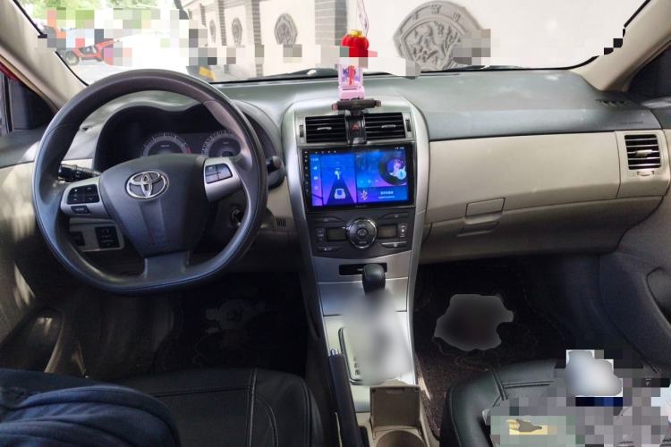 Used Toyota Corolla 2011 1.6L Automatic GL Sunroof Version Center Console