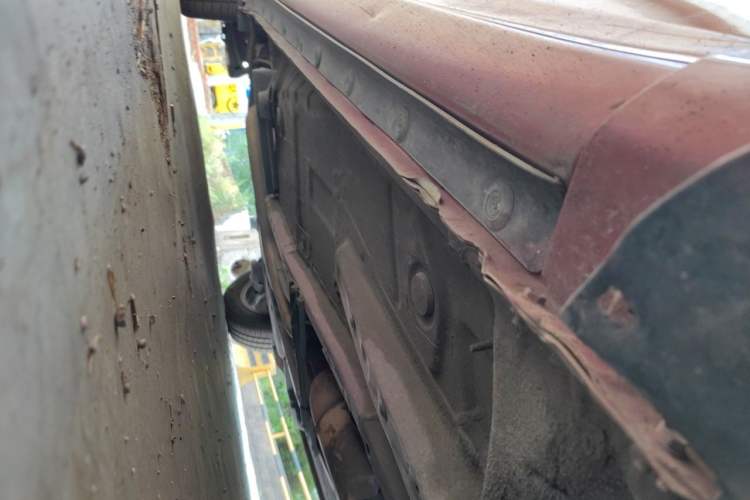 Used Toyota Corolla 2011 1.6L Automatic GL Sunroof Version Chassis Front Right