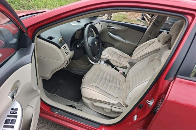 Used Toyota Corolla 2011 1.8L CVT GL-i Driver Seat