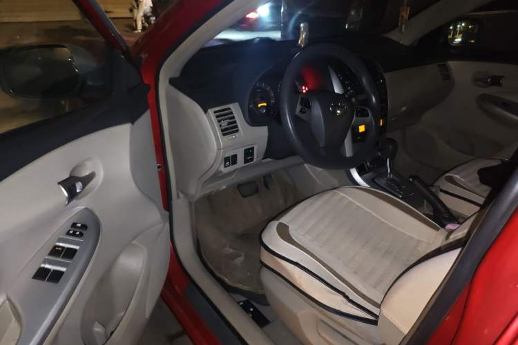 Used Toyota Corolla 2011 1.6L Automatic GL Sunroof Version Driver Seat