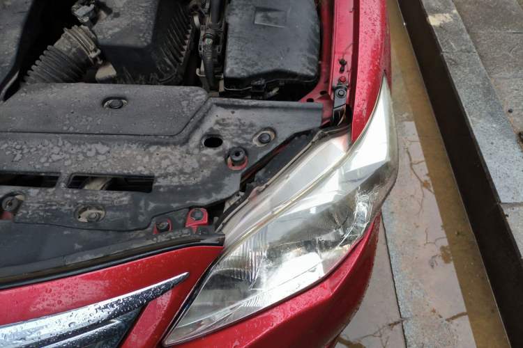 Used Toyota Corolla 2011 1.6L Automatic GL Engine Bay Left
