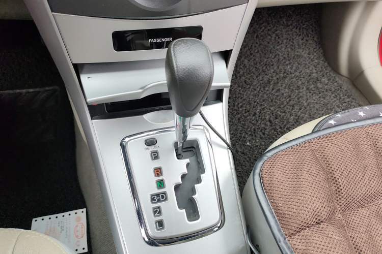 Used Toyota Corolla 2011 1.6L Automatic GL Gear Lever