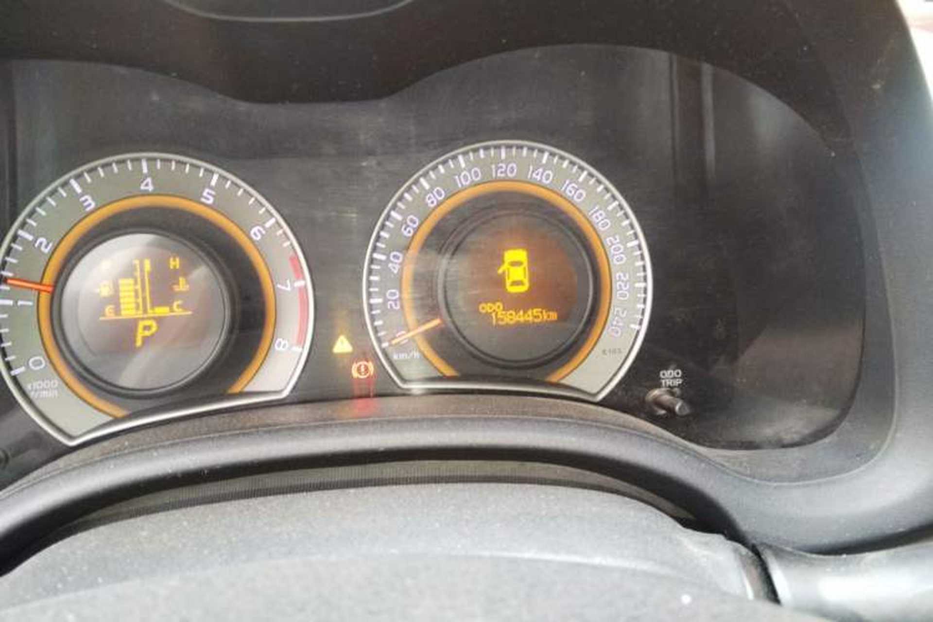 Used Toyota Corolla 2011 1.8L CVT GL-i Odometer Close Up