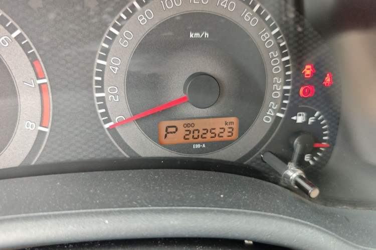 Used Toyota Corolla 2011 1.8L CVT GL-i Odometer Close Up