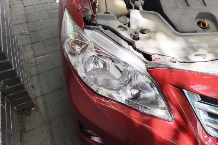Used Toyota Corolla 2011 1.6L Automatic GL Sunroof Version Right Front Headlight