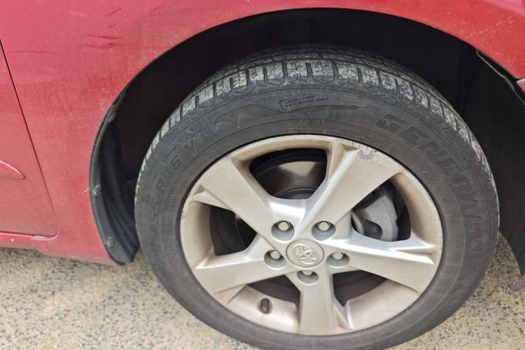 Used Toyota Corolla 2011 1.8L CVT GL-i Right Front Wheel Hub