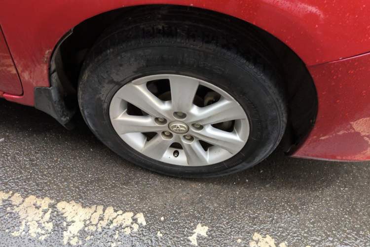 Used Toyota Corolla 2011 1.6L Automatic GL Right Front Wheel Hub