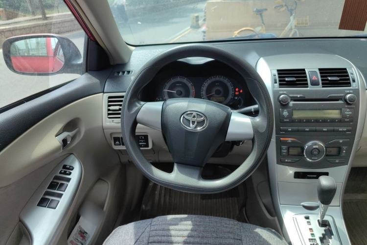 Used Toyota Corolla 2011 1.6L Automatic GL Sunroof Version Steering Wheel