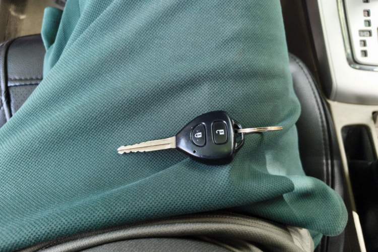 Used Toyota Corolla 2011 1.6L Automatic GL Sunroof Version Vehicle Key