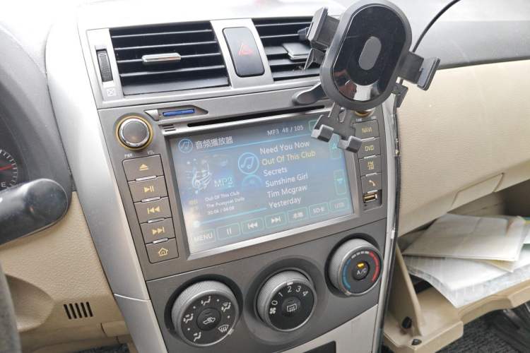 Used Toyota Corolla 2011 1.6L Manual GL Audio And AC Panel