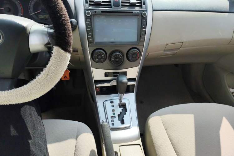 Used Toyota Corolla 2011 1.6L Automatic GL Audio And AC Panel