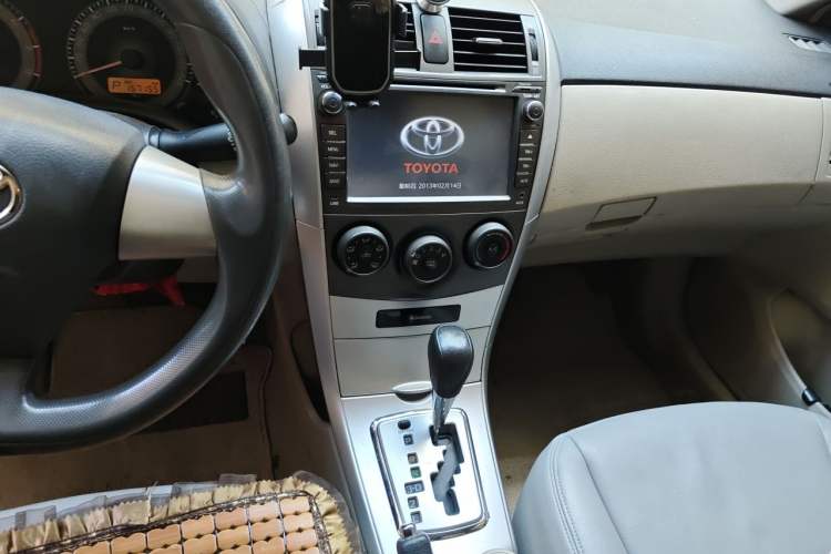 Used Toyota Corolla 2011 1.6L Automatic GL Audio And AC Panel