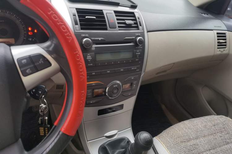 Used Toyota Corolla 2011 1.6L Manual GL Sunroof Edition Audio And AC Panel