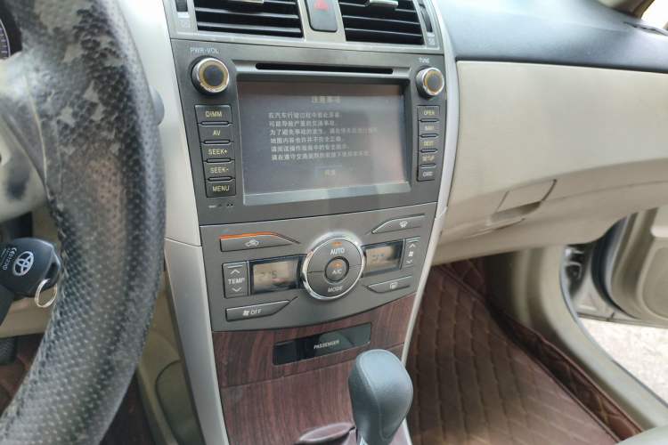 Used Toyota Corolla 2011 1.8L CVT GL-i Commemorative Edition Audio And AC Panel