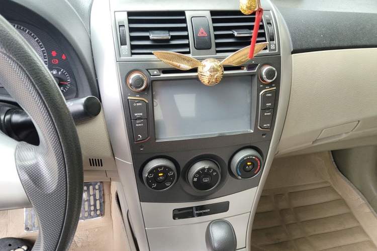 Used Toyota Corolla 2011 1.6L Automatic GL Audio And AC Panel