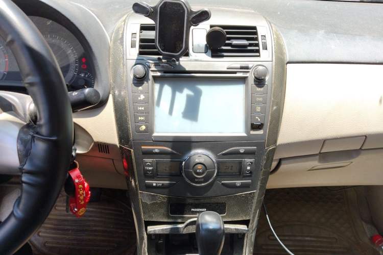 Used Toyota Corolla 2011 1.8L CVT GL-i Audio And AC Panel