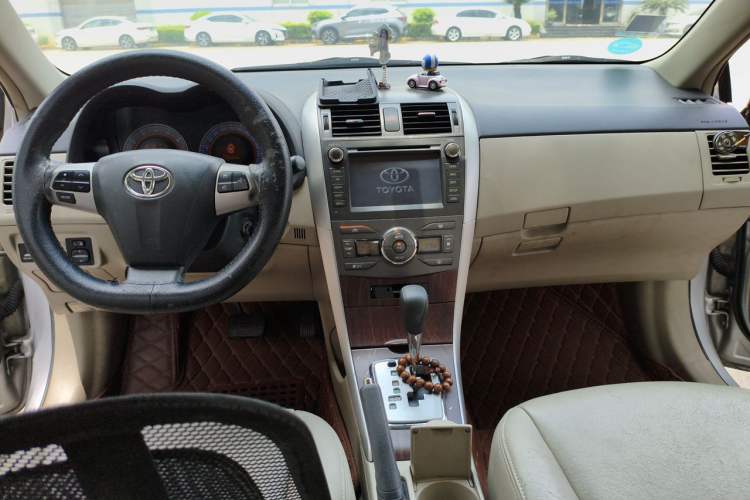 Used Toyota Corolla 2011 1.8L CVT GL-i Commemorative Edition Center Console