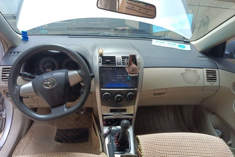 Used Toyota Corolla 2011 Commemorative Edition 1.6L Manual GL Center Console