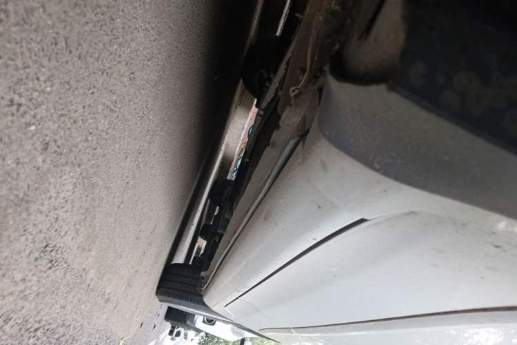 Used Toyota Corolla 2011 1.6L Automatic GL Sunroof Version Chassis Front Left