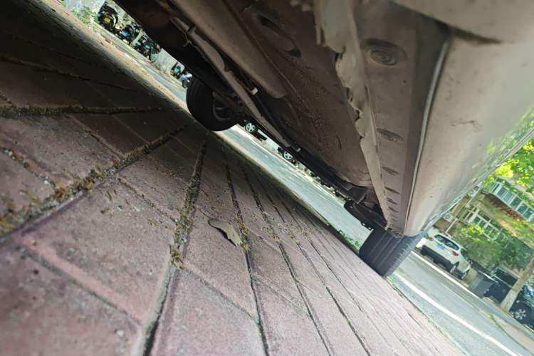 Used Toyota Corolla 2011 1.6L Manual GL Chassis Front Left