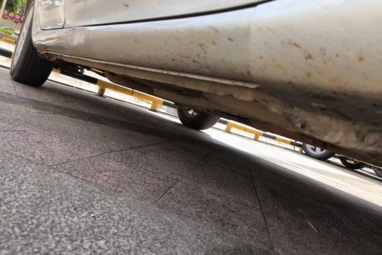 Used Toyota Corolla 2011 1.6L Manual GL Chassis Front Right