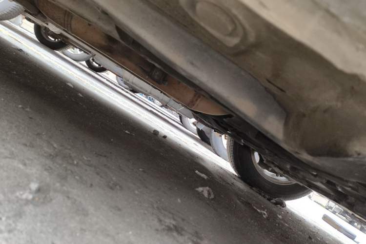 Used Toyota Corolla 2011 1.6L Manual GL Chassis Front Right