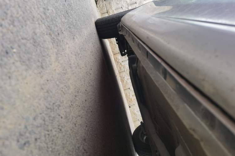 Used Toyota Corolla 2011 1.6L Manual GL Sunroof Edition Chassis Front Right