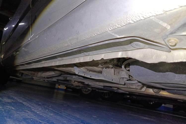 Used Toyota Corolla 2011 1.6L Automatic GL Chassis Rear Left