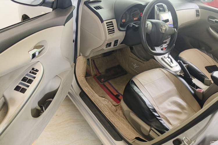 Used Toyota Corolla 2011 1.8L CVT GL-i Driver Seat