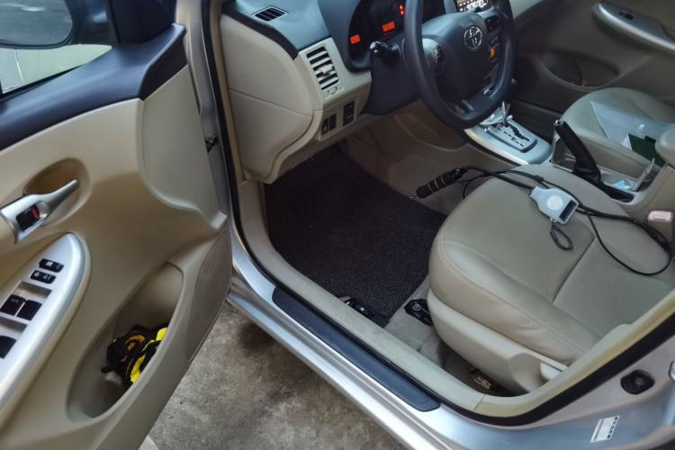 Used Toyota Corolla 2011 1.6L Automatic GL Sunroof Version Driver Seat