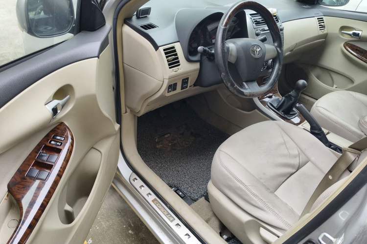 Used Toyota Corolla 2011 1.6L Manual GL Driver Seat
