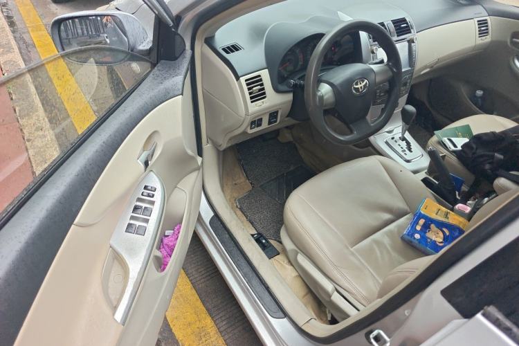 Used Toyota Corolla 2011 1.8L CVT GL-i Driver Seat