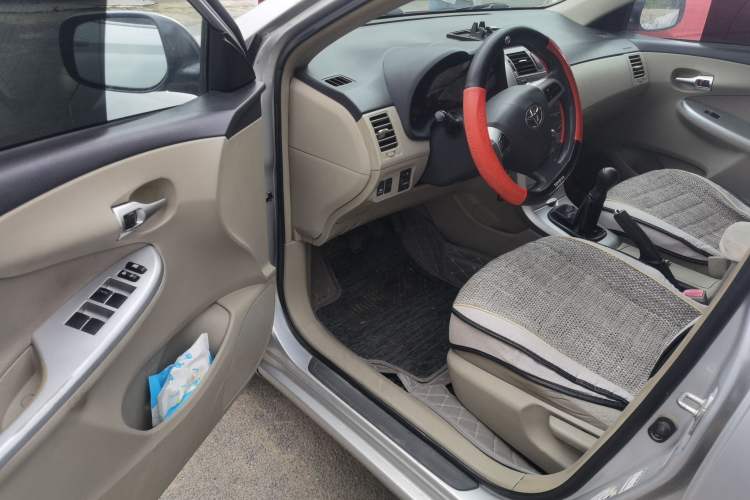 Used Toyota Corolla 2011 1.6L Manual GL Sunroof Edition Driver Seat