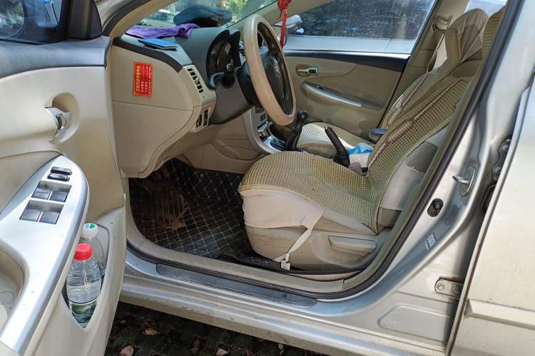 Used Toyota Corolla 2011 Commemorative Edition 1.6L Manual GL Driver Seat