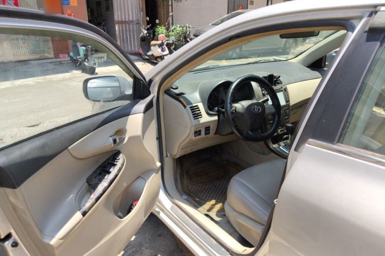 Used Toyota Corolla 2011 1.8L CVT GL-i Driver Seat