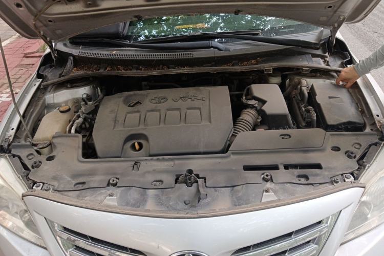 Used Toyota Corolla 2011 1.6L Automatic GL Sunroof Version Engine Bay