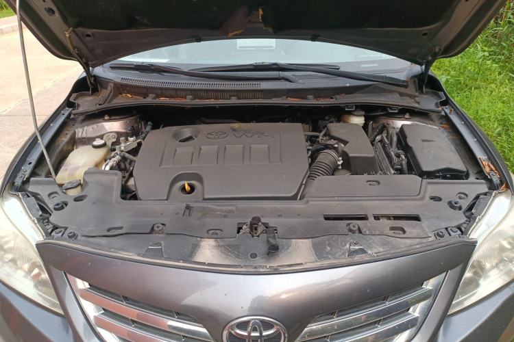 Used Toyota Corolla 2011 1.8L CVT GL-i Engine Bay