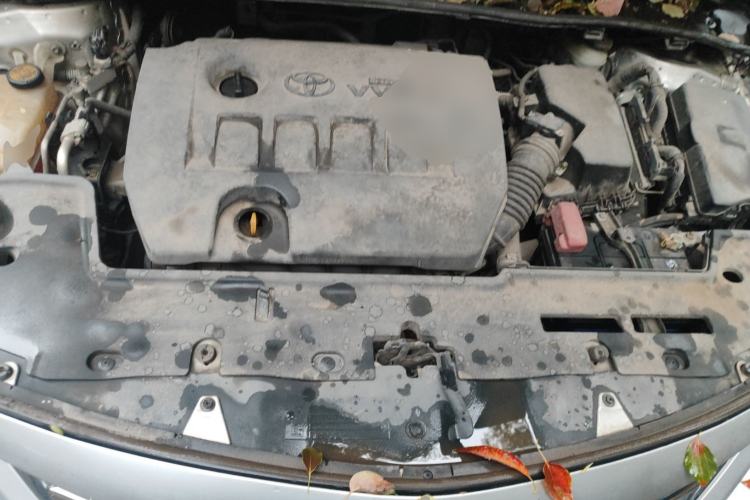Used Toyota Corolla 2011 Commemorative Edition 1.6L Manual GL Engine Bay