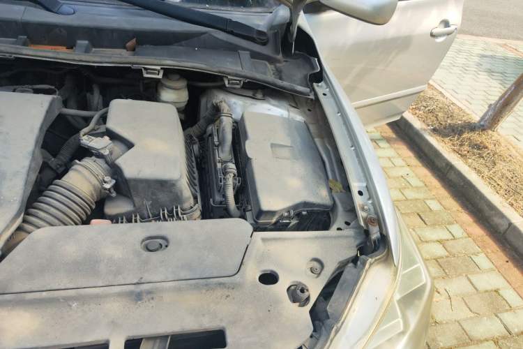 Used Toyota Corolla 2011 1.6L Automatic GL Engine Bay Left