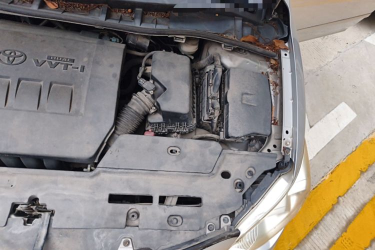 Used Toyota Corolla 2011 1.6L Automatic GL Engine Bay Left