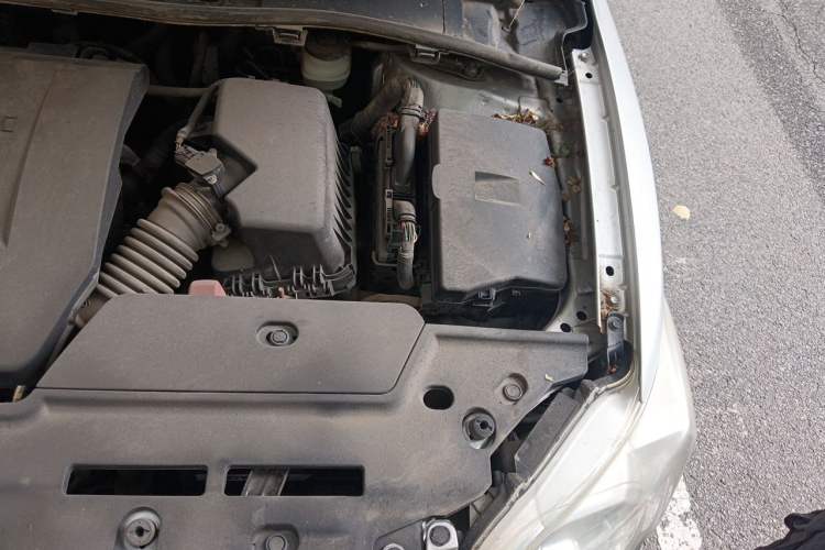 Used Toyota Corolla 2011 1.6L Automatic GL Sunroof Version Engine Bay Left