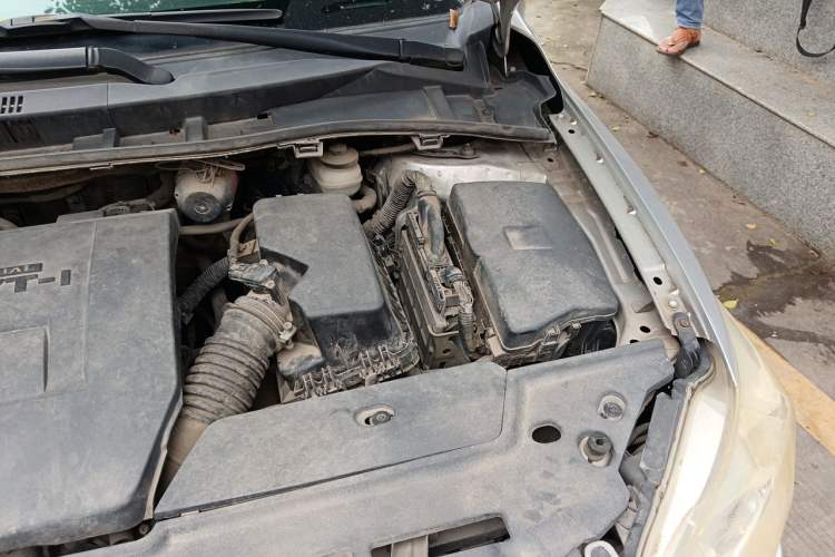 Used Toyota Corolla 2011 1.6L Manual GL Engine Bay Left