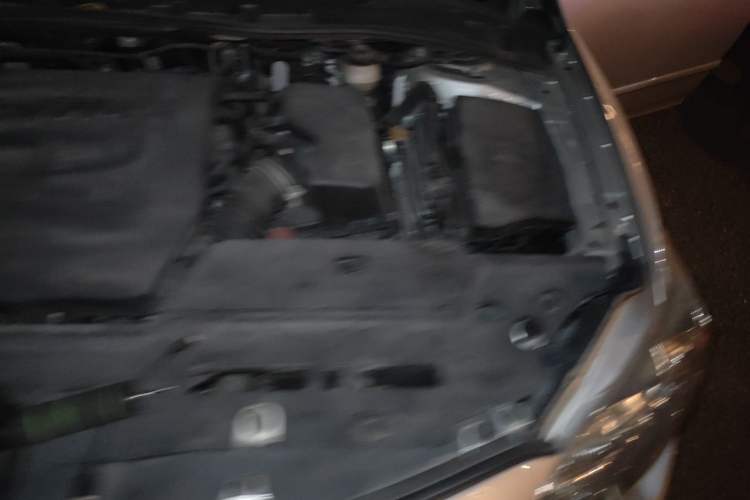 Used Toyota Corolla 2011 1.8L CVT GL-i Engine Bay Left