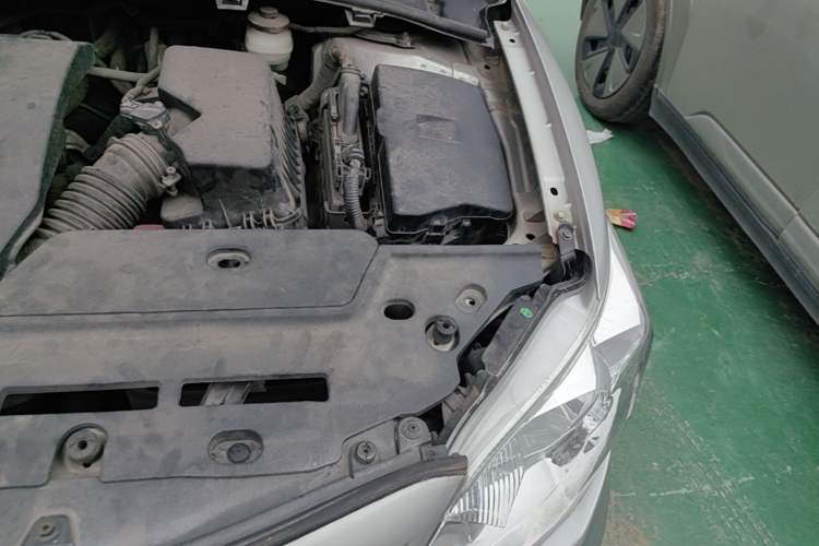 Used Toyota Corolla 2011 1.6L Automatic GL Engine Bay Left