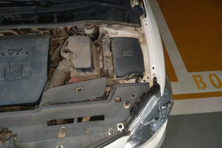 Used Toyota Corolla 2011 1.6L Automatic GL Engine Bay Left