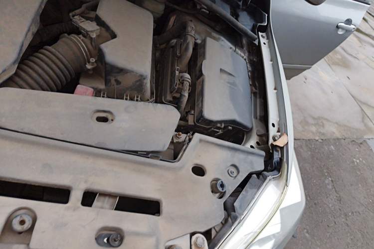 Used Toyota Corolla 2011 1.6L Automatic GL Engine Bay Left