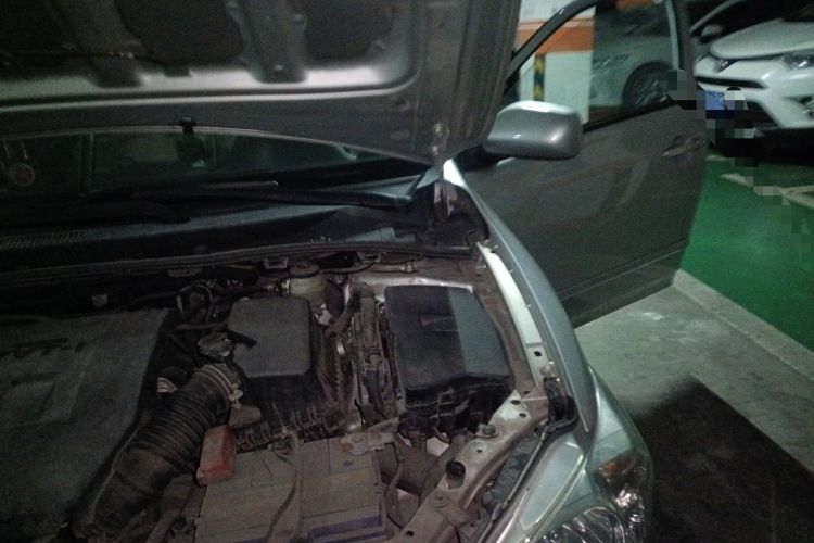 Used Toyota Corolla 2011 1.6L Automatic GL Engine Bay Left