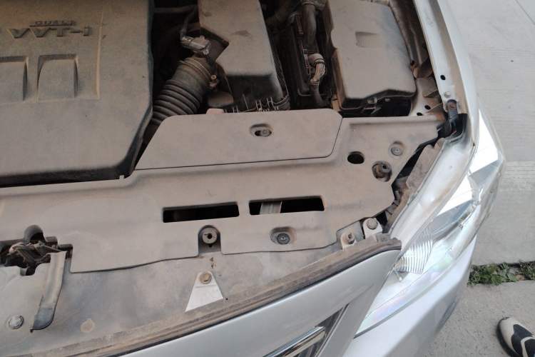 Used Toyota Corolla 2011 1.6L Automatic GL Engine Bay Left