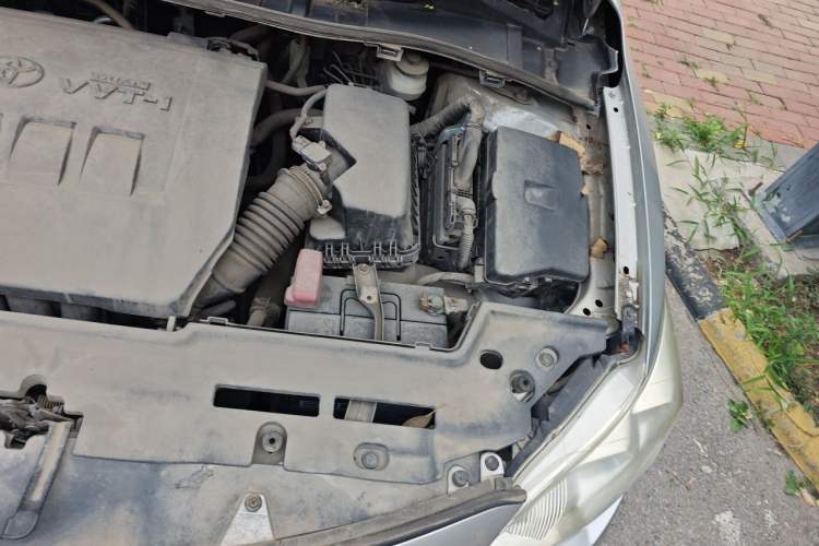 Used Toyota Corolla 2011 1.6L Automatic GL Engine Bay Left